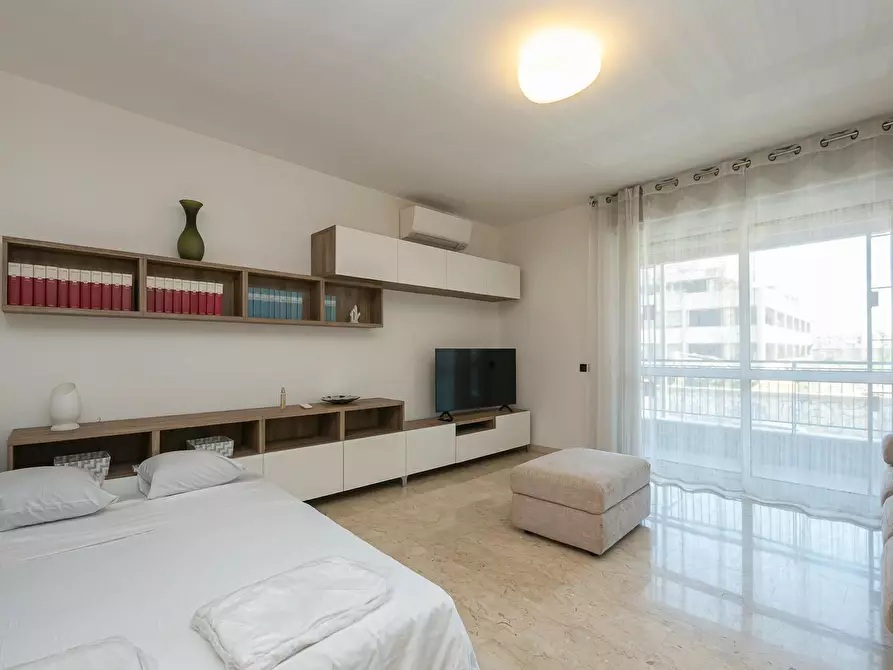 Immagine 1 di Appartamento in affitto  in Via Savona a Milano