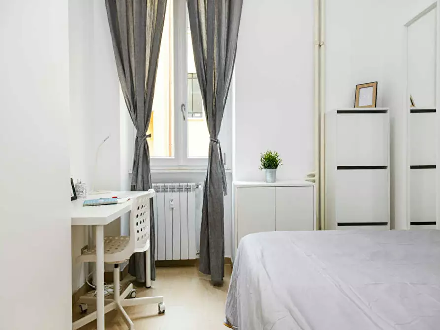 Immagine 1 di Camera in affitto  in Via Olona a Milano