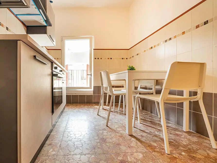 Immagine 6 di Camera in affitto  in Via Venti Settembre a Verona