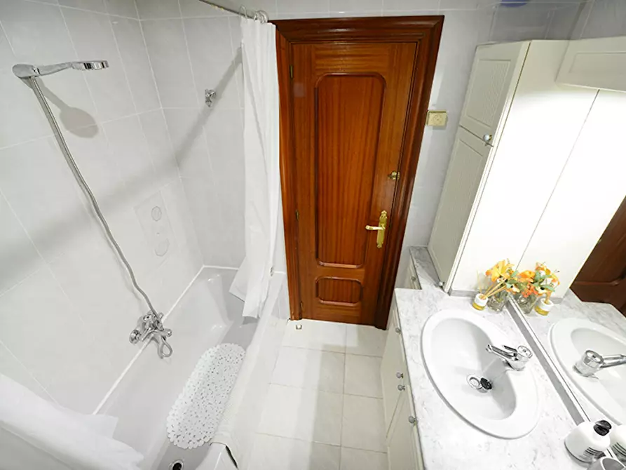 Immagine 8 di Camera in affitto  in José María de Escuza Kalea a Bilbao