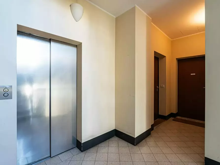 Immagine 6 di Appartamento in affitto  in Via Caccialepori a Milano