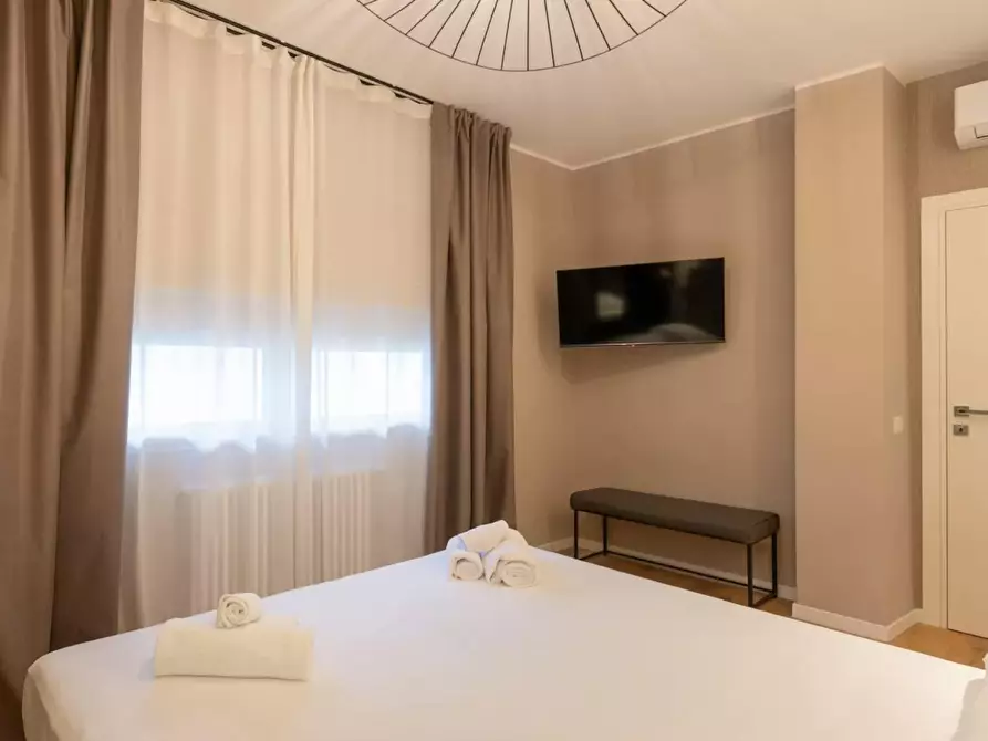 Immagine 7 di Appartamento in affitto  in Via Monte Rosa a Milano