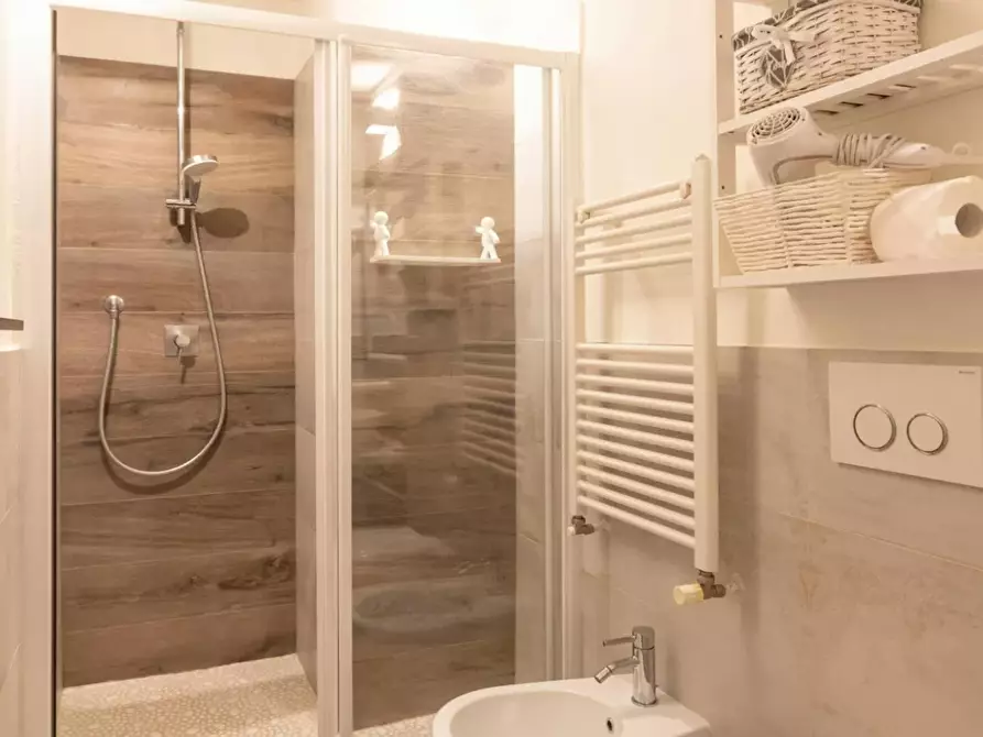 Immagine 7 di Appartamento in affitto  in Via Breno a Milano