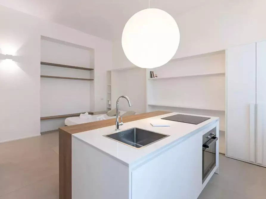 Immagine 5 di Appartamento in affitto  in Viale Giovanni da Cermenate a Milano