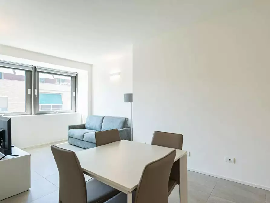 Immagine 5 di Appartamento in affitto  in Via Ippolito Rosellini a Milano