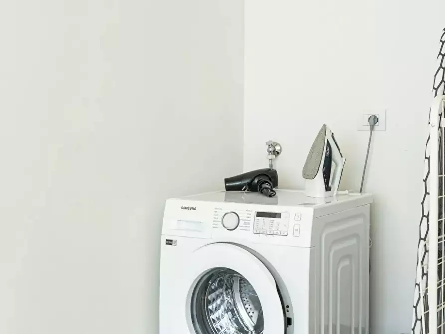 Immagine 5 di Appartamento in affitto  in Via Ippolito Rosellini a Milano