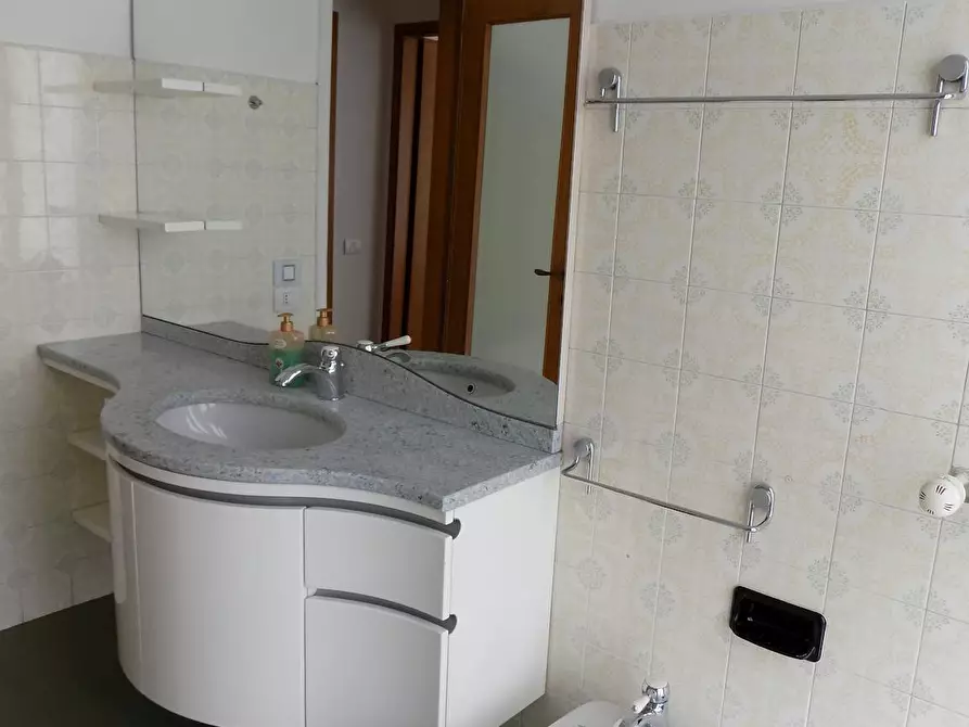 Immagine 9 di Camera in affitto  in Via della Branca Manno a Padova