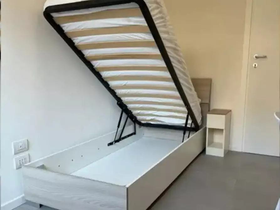 Immagine 8 di Camera in affitto  in Via Pietro Marocco a Milano