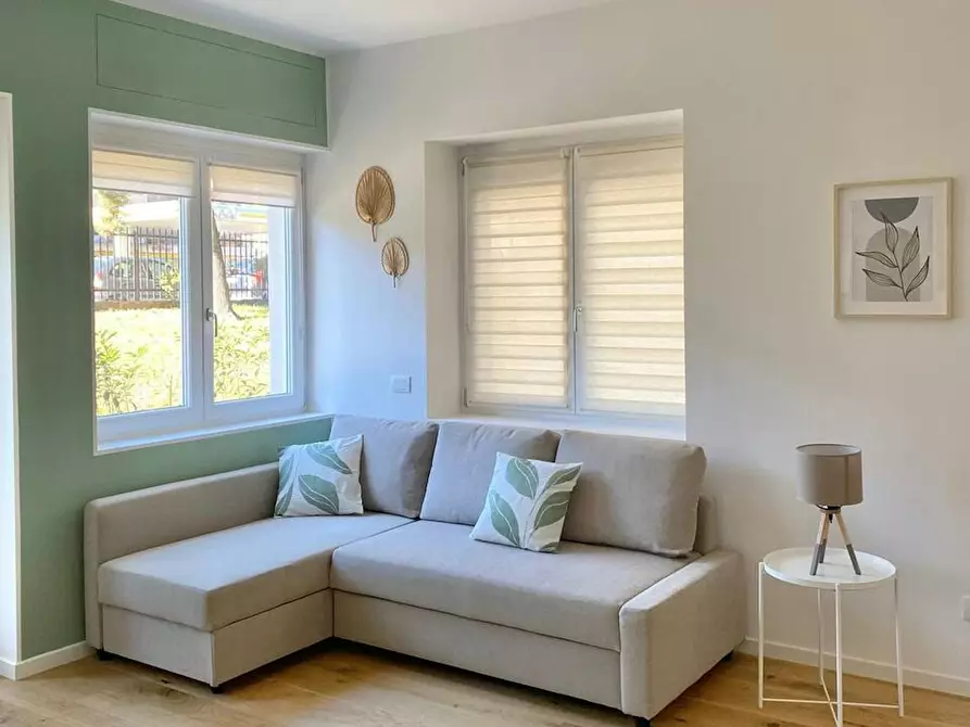 Immagine 1 di Appartamento in affitto  in Via dei Guarneri a Milano