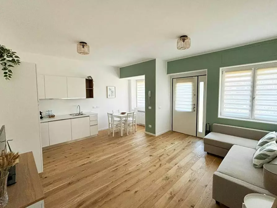 Immagine 6 di Appartamento in affitto  in Via dei Guarneri a Milano