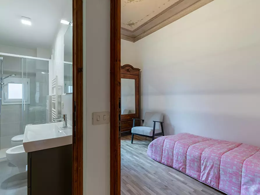 Immagine 4 di Camera in affitto  in Viale Francesco Petrarca a Firenze