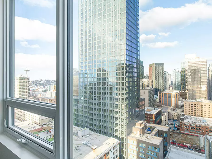 Immagine 5 di Appartamento in affitto  in 2nd Avenue a Messina