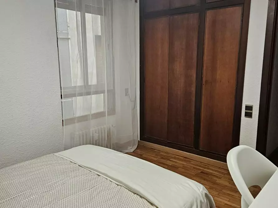 Immagine 4 di Camera in affitto  in Plaza de Miguel Salamero a Zaragoza