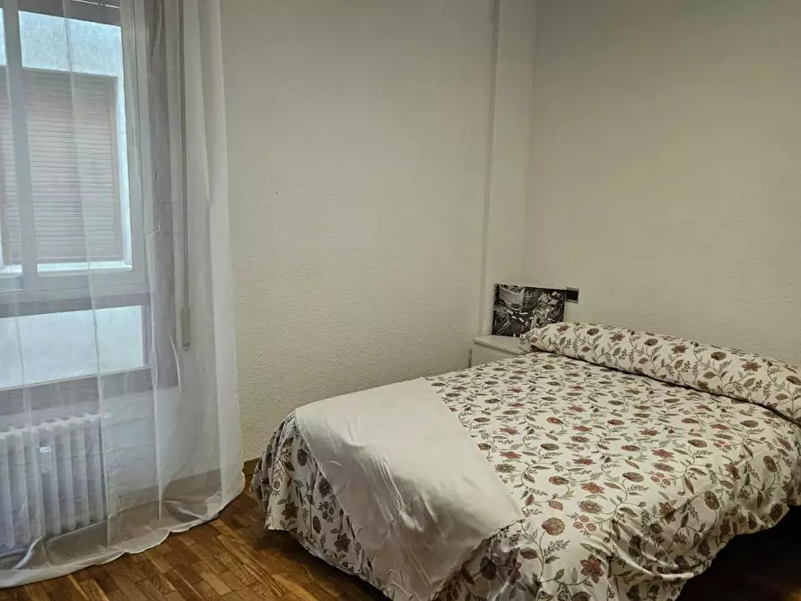 Immagine 3 di Camera in affitto  in Plaza de Miguel Salamero a Zaragoza