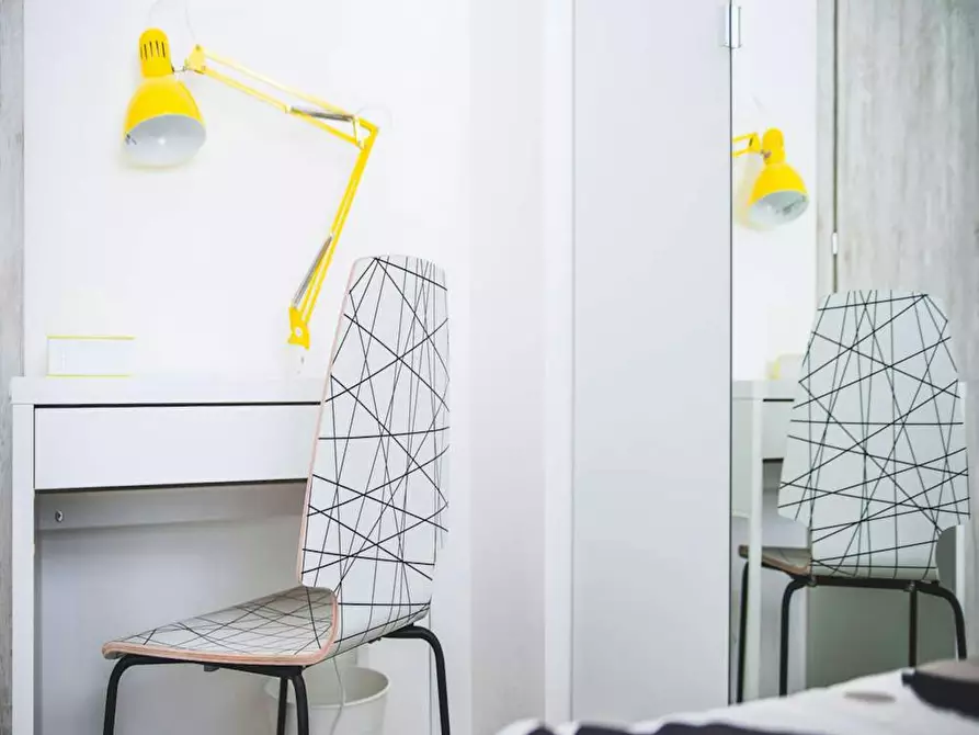 Immagine 6 di Camera in affitto  in Via Paolo Bassi a Milano