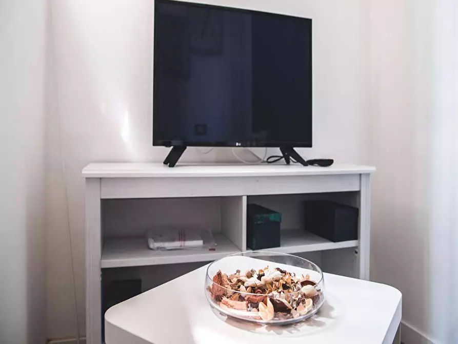 Immagine 10 di Camera in affitto  in Via Paolo Bassi a Milano