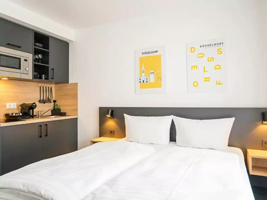 Immagine 1 di Appartamento in affitto  in Talstraße a Düsseldorf