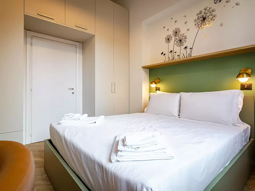 Immagine 6 di Appartamento in affitto  in Via dell'Indipendenza a Bologna