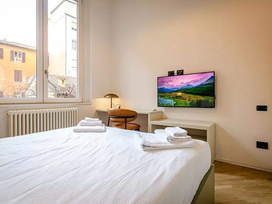 Immagine 8 di Appartamento in affitto  in Via dell'Indipendenza a Bologna