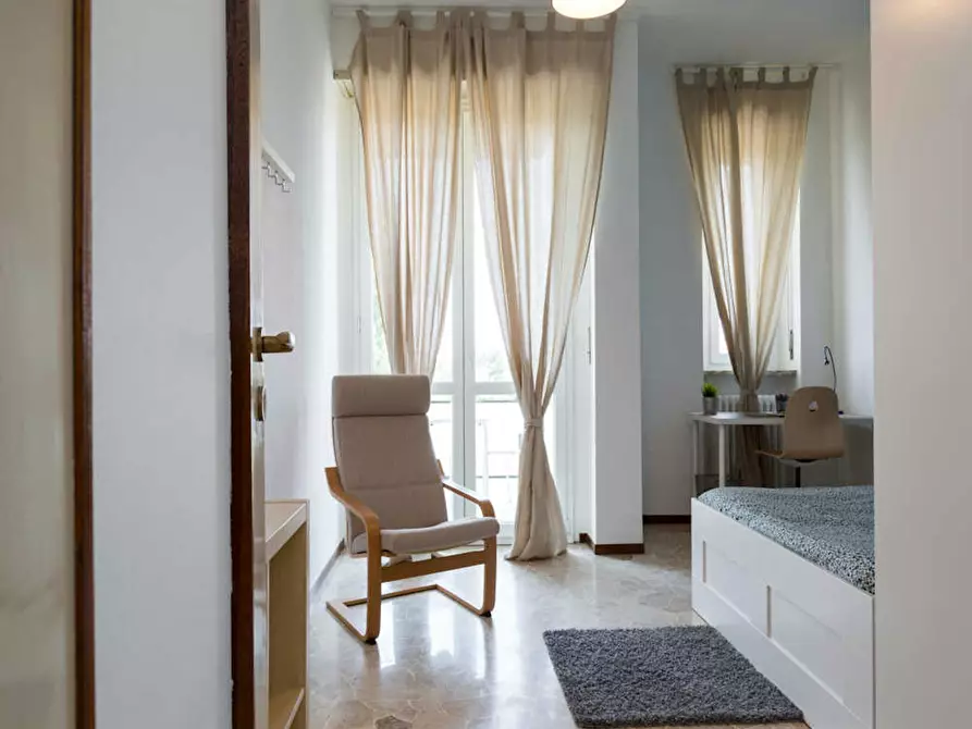 Immagine 4 di Camera in affitto  in Via Ginestre a Buccinasco