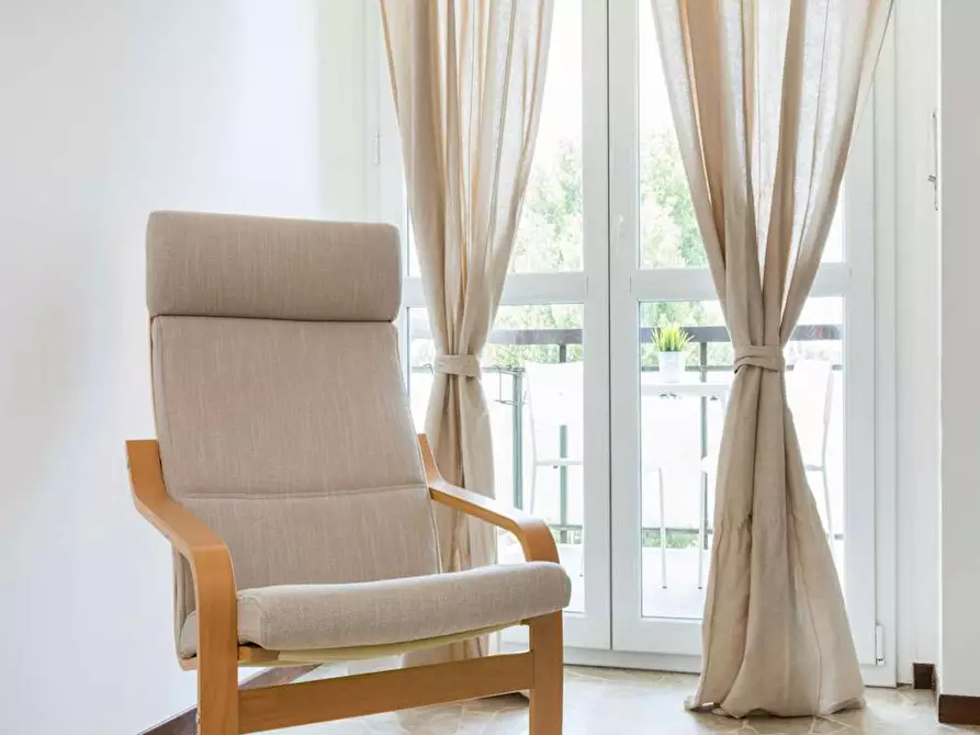 Immagine 6 di Camera in affitto  in Via Ginestre a Buccinasco