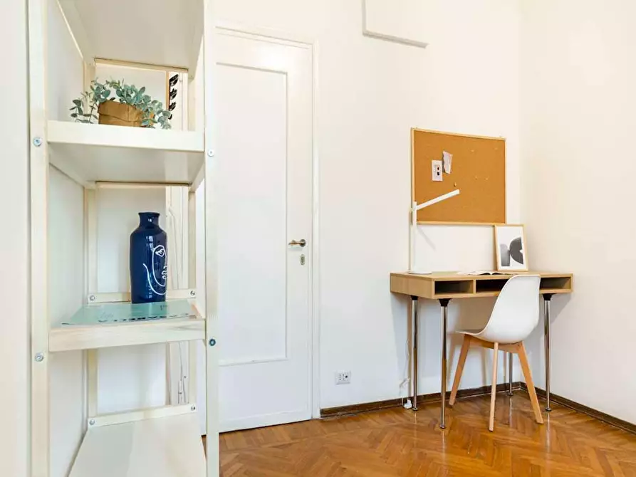 Immagine 8 di Camera in affitto  in Via Francesco Reina a Milano