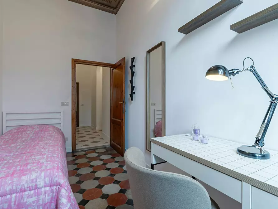 Immagine 2 di Camera in affitto  in Viale Francesco Petrarca a Firenze