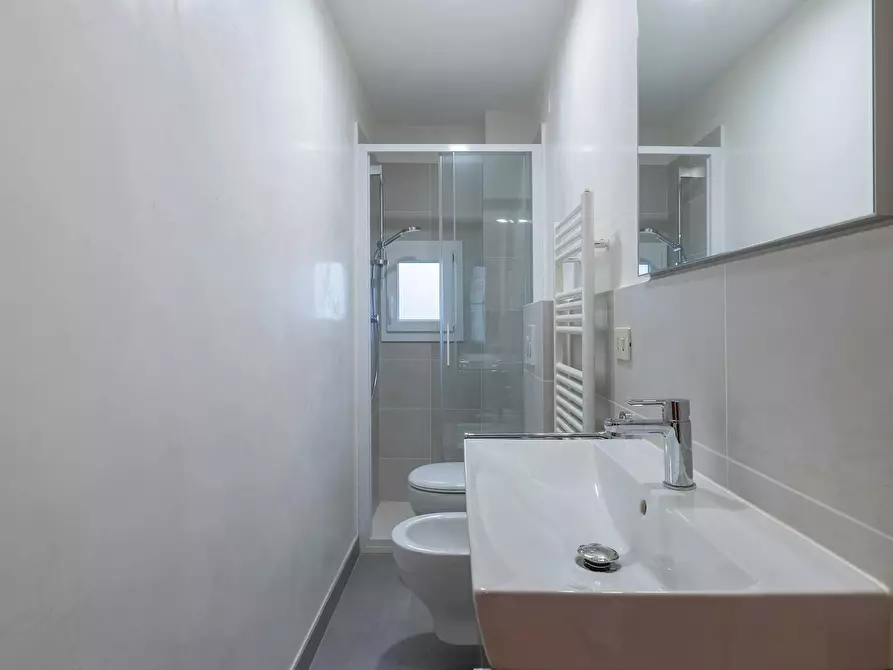 Immagine 6 di Camera in affitto  in Viale Francesco Petrarca a Firenze