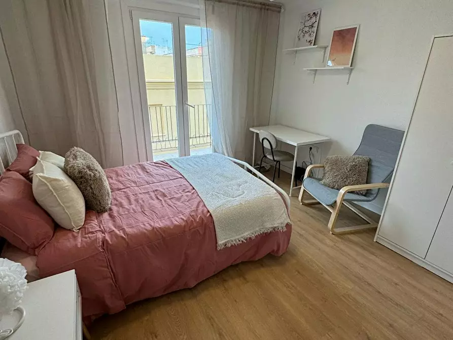 Immagine 1 di Camera in affitto  in Carrer del Doctor Fléming a Xirivella