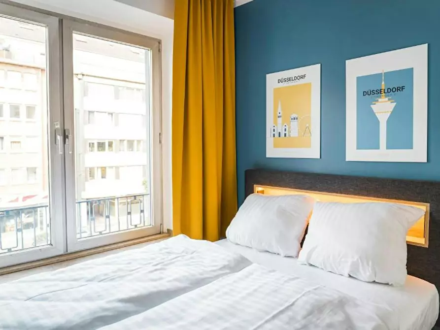 Immagine 2 di Appartamento in affitto  in Corneliusstraße a Düsseldorf