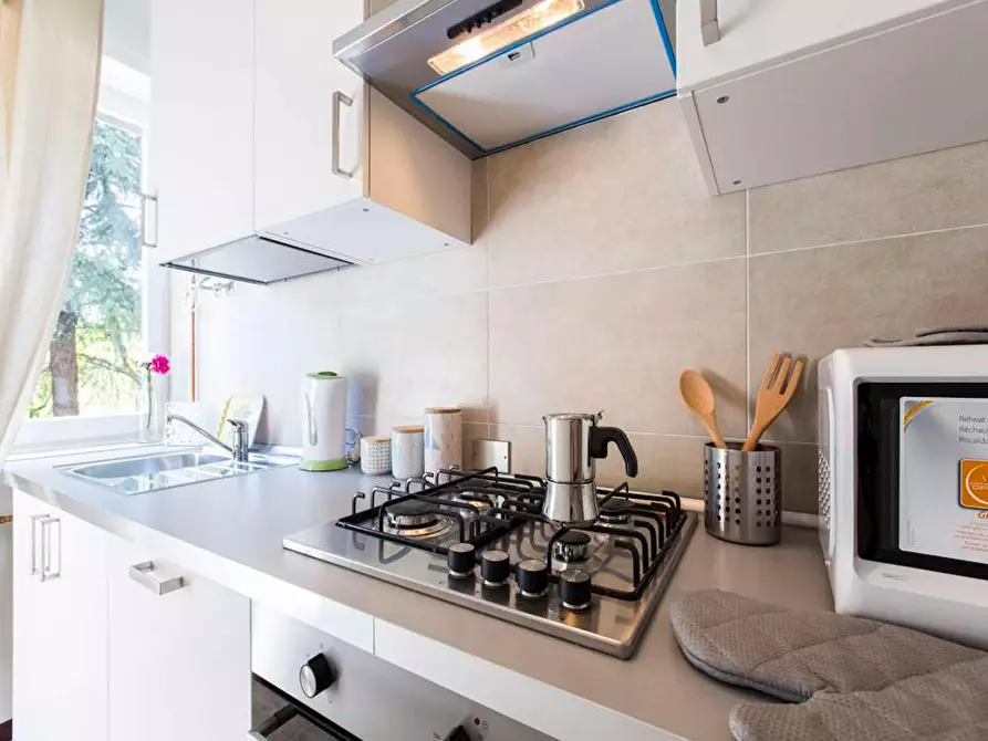 Immagine 10 di Camera in affitto  in Via Privata Moncalvo a Milano