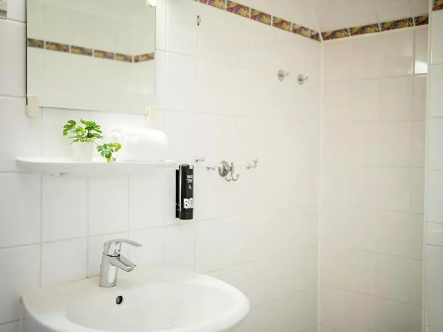 Immagine 8 di Appartamento in affitto  in Waldowstraße a Berlin