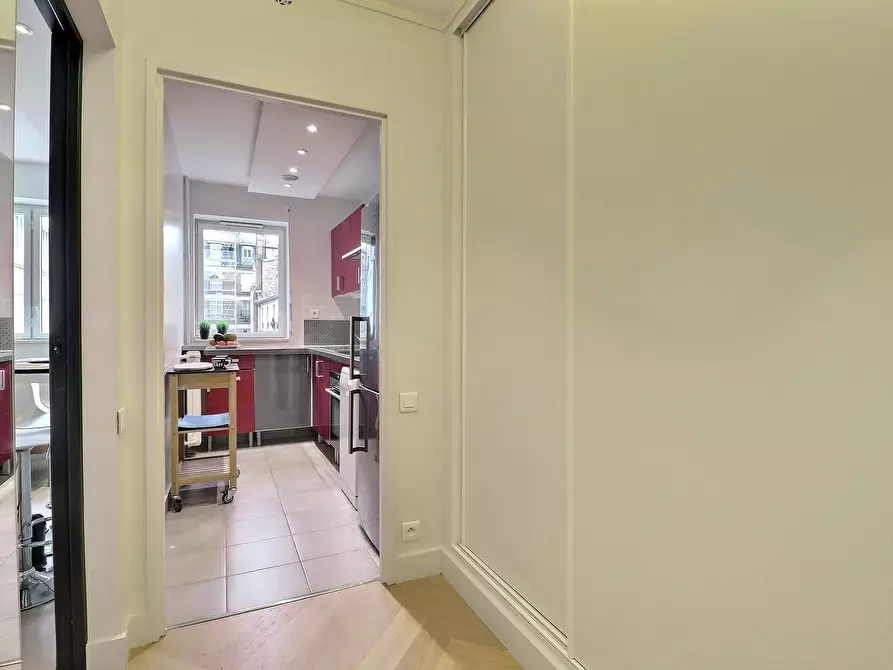 Immagine 4 di Appartamento in affitto  in Passage du Guesclin a Paris
