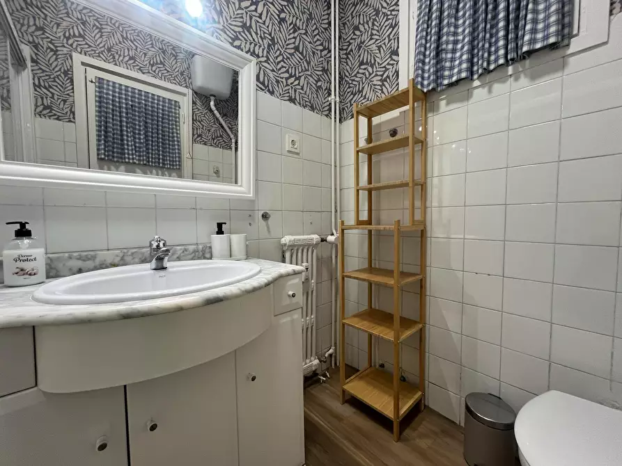 Immagine 8 di Camera in affitto  in Atxukarro Doktorearen Kalea a Bilbao