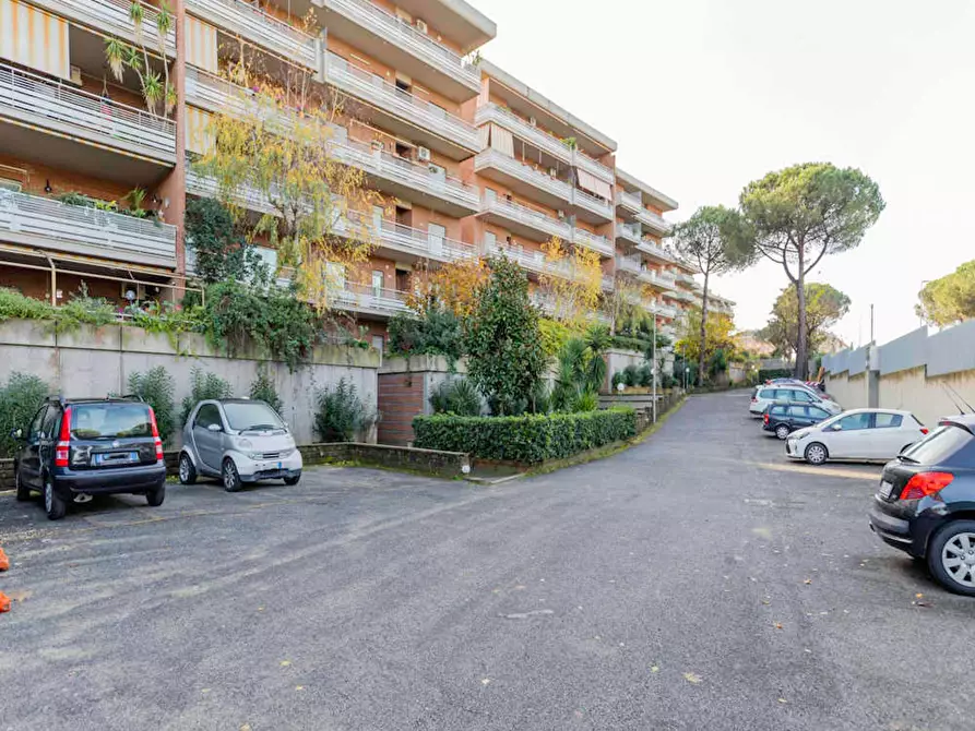 Immagine 9 di Camera in affitto  in Via Fiume delle Perle a Roma