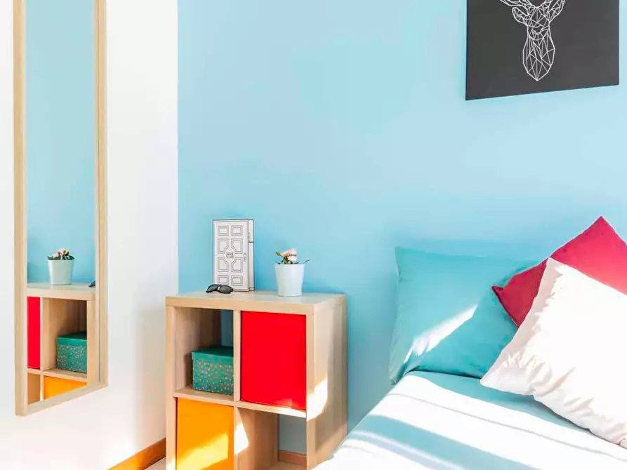 Immagine 2 di Camera in affitto  in Via Fiume delle Perle a Roma