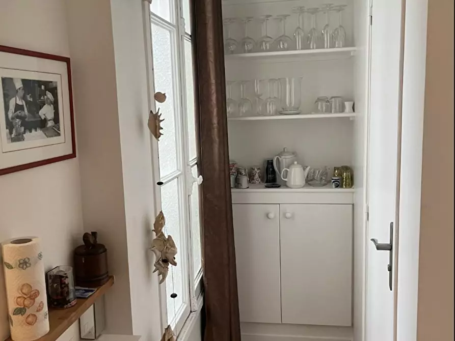 Immagine 4 di Appartamento in affitto  in Rue Ballu a Paris