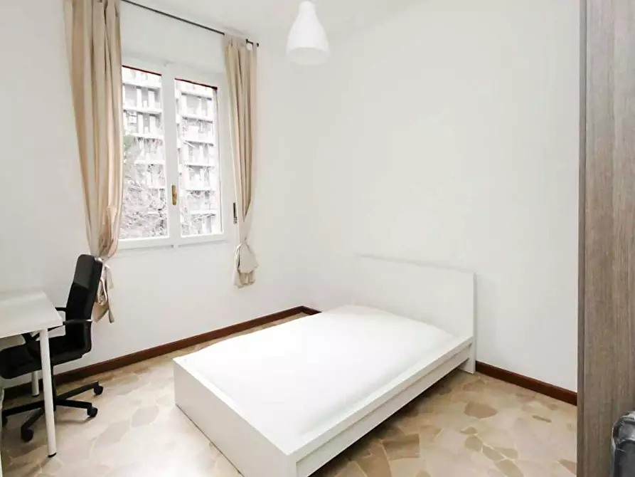 Immagine 2 di Camera in affitto  in Largo Cavalieri di Malta a Milano