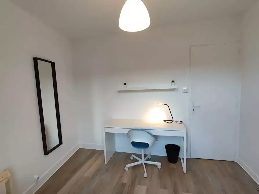 Immagine 5 di Camera in affitto  in Cours Émile-Zola a Villeurbanne