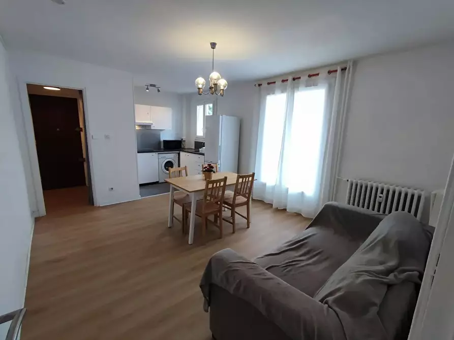 Immagine 6 di Camera in affitto  in Cours Émile-Zola a Villeurbanne