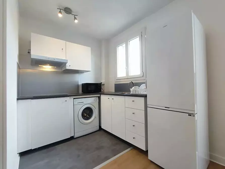 Immagine 8 di Camera in affitto  in Cours Émile-Zola a Villeurbanne