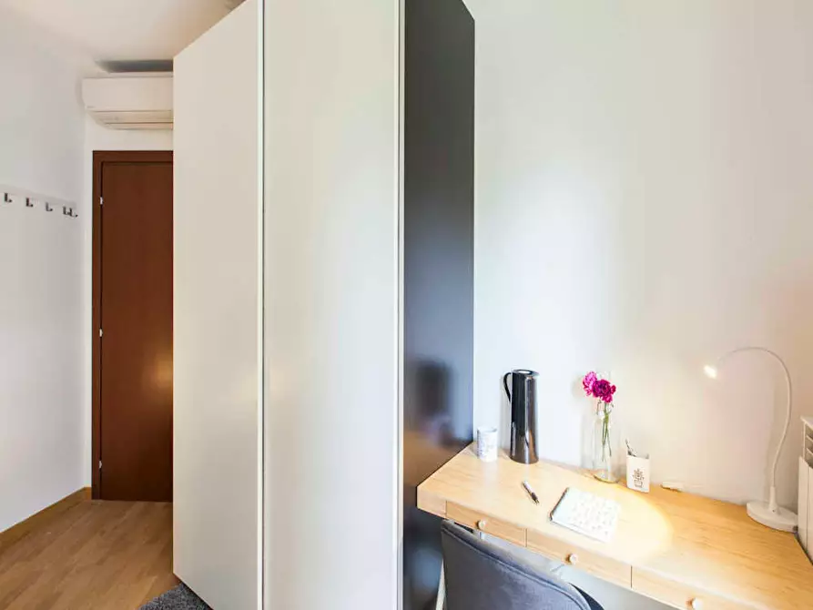 Immagine 6 di Camera in affitto  in Via Privata San Martiniano a Milano