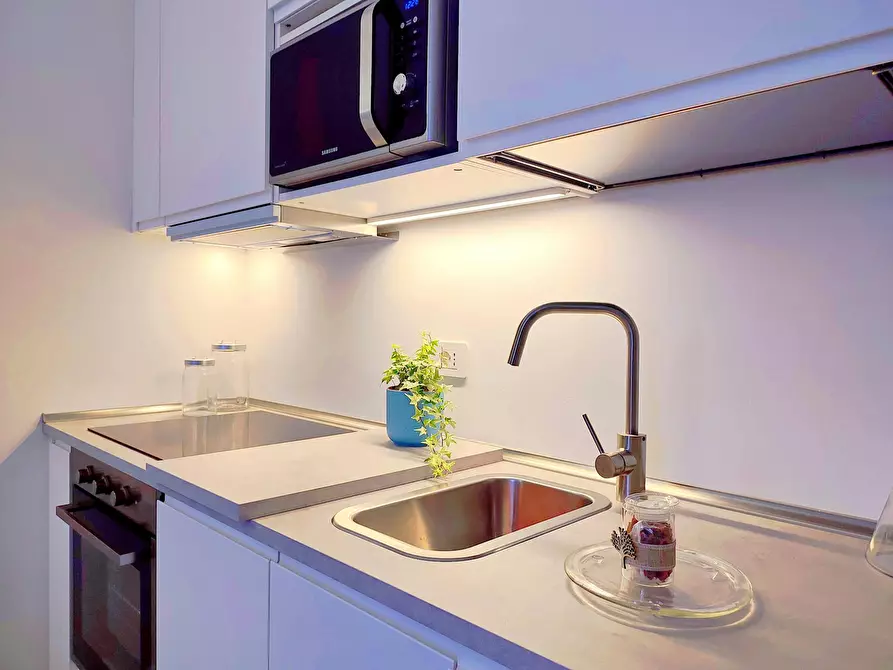 Immagine 9 di Appartamento in affitto  in Via Antonio Tolomeo Trivulzio a Milano