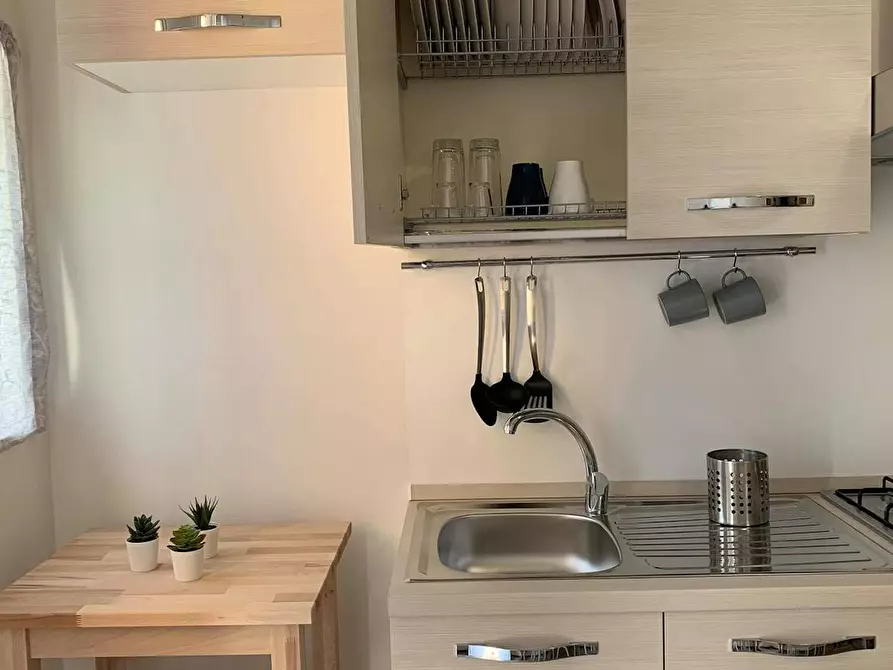 Immagine 9 di Camera in affitto  in Via Mazzini a Bologna