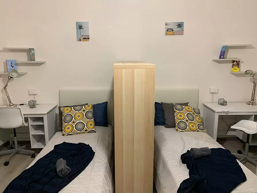 Immagine 3 di Camera in affitto  in Via Mazzini a Bologna