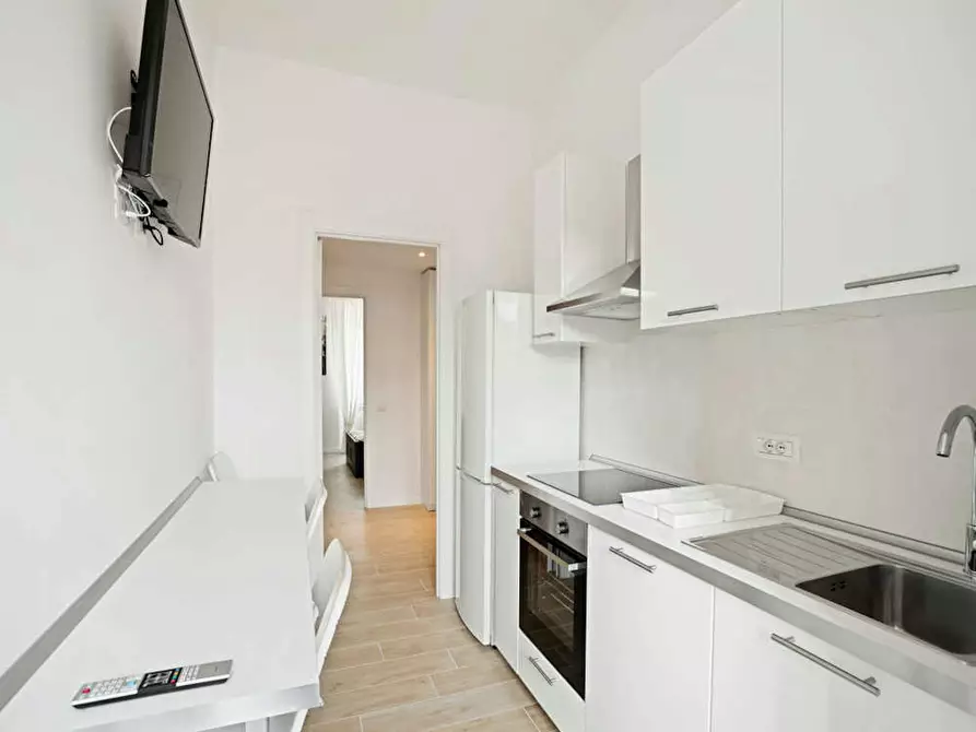 Immagine 6 di Camera in affitto  in Viale Legioni Romane a Milano