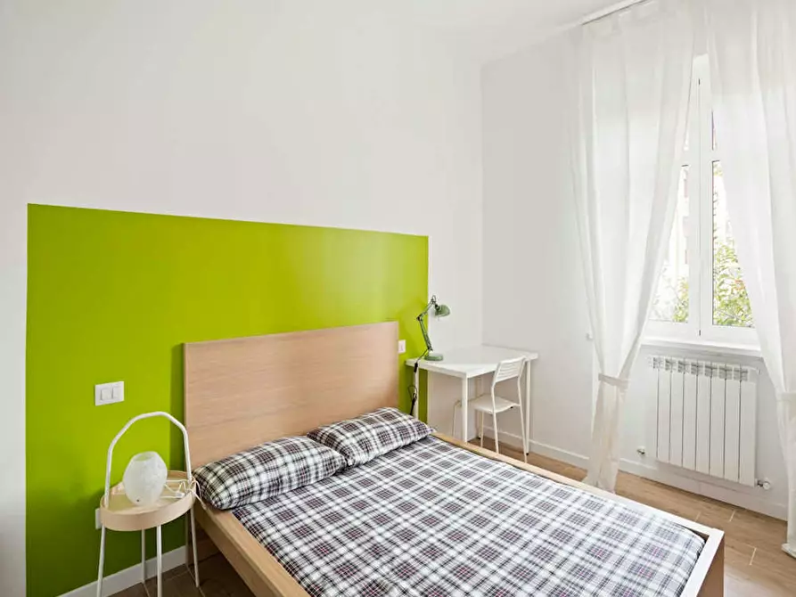 Immagine 3 di Camera in affitto  in Viale Legioni Romane a Milano