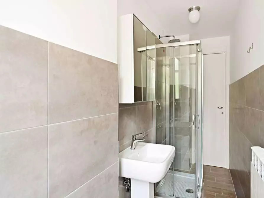 Immagine 9 di Camera in affitto  in Viale Legioni Romane a Milano