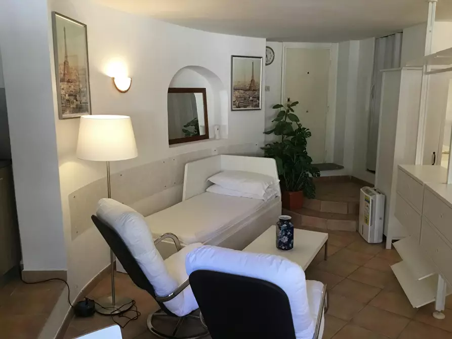 Immagine 9 di Appartamento in affitto  in Via Massimo Meliconi a Roma