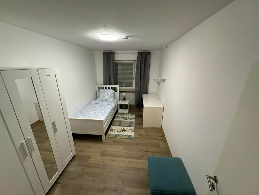 Immagine 1 di Camera in affitto  in Augsburger Straße a Königsbrunn